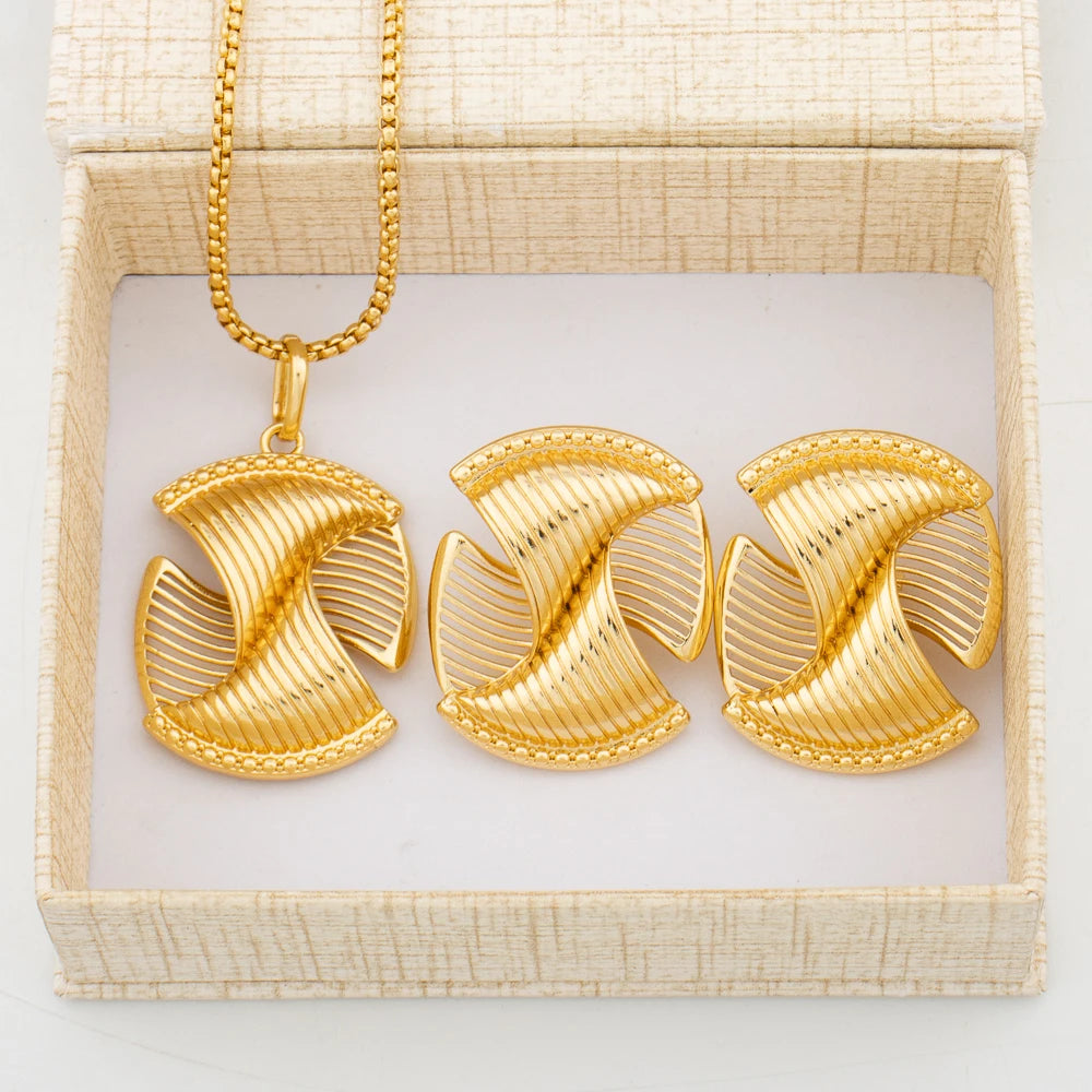 Maison Veyre Gold Classic Jewelry Set — Necklace, Earrings & Bracelet