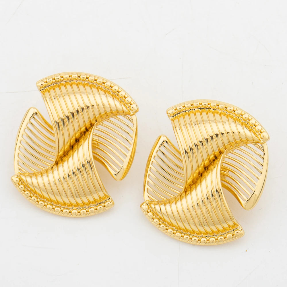 Maison Veyre Gold Classic Jewelry Set — Necklace, Earrings & Bracelet