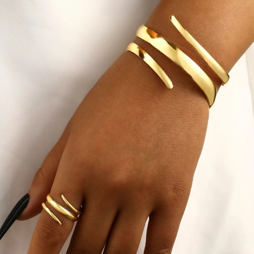 Maison Veyre Gold Geometric Bracelet & Ring Set