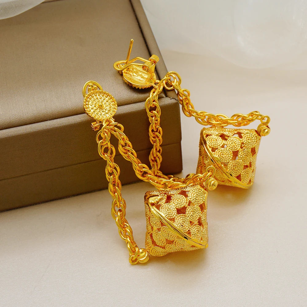 Maison Veyre Gold Layered Necklace & Earrings Set